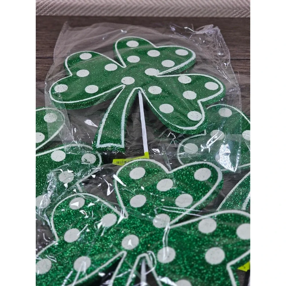 Set of 4 Green Polka Dot Clover Sprays 19